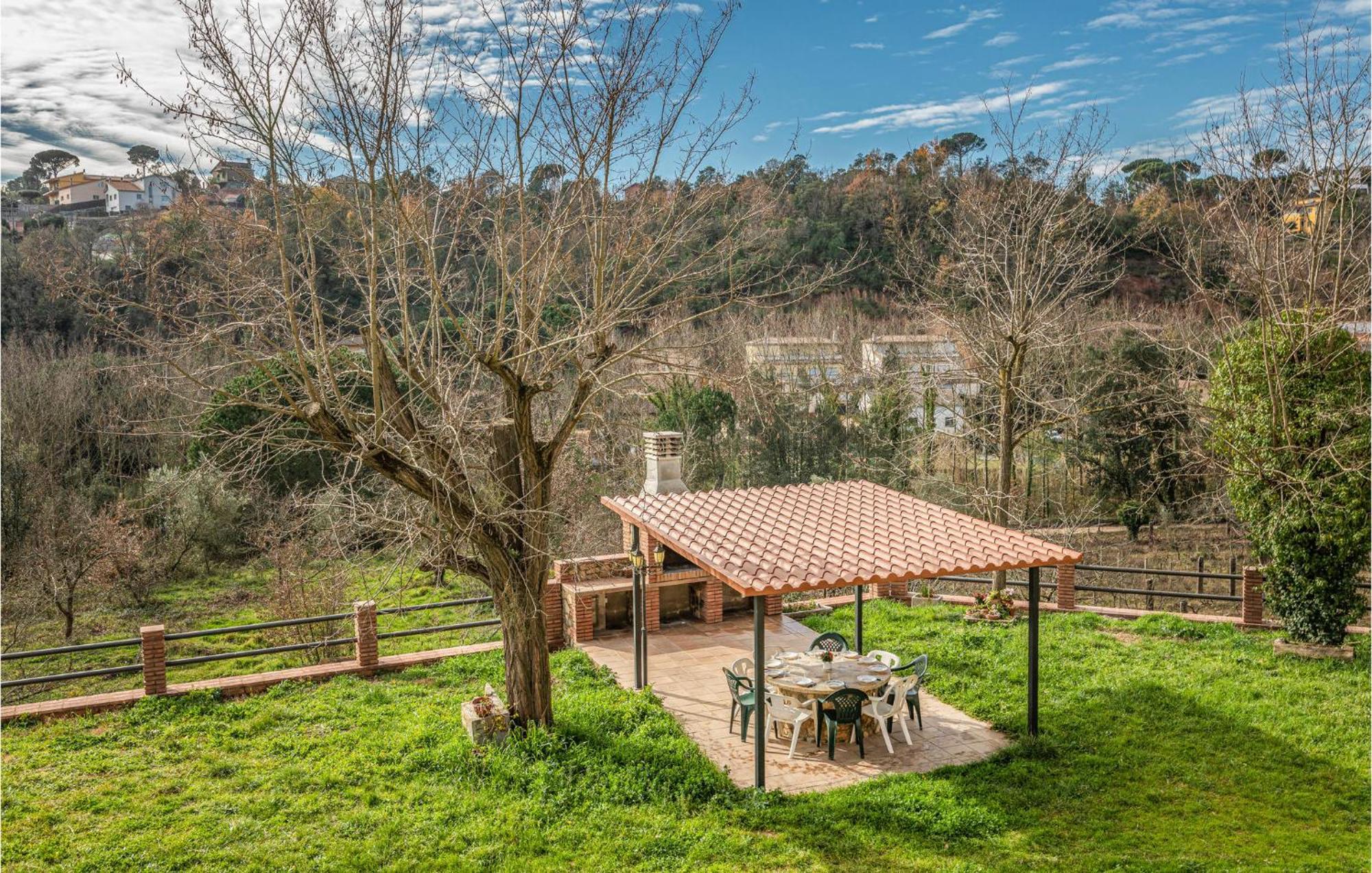 Awesome Home In Riells I Viabrea With Wifi Breda Esterno foto